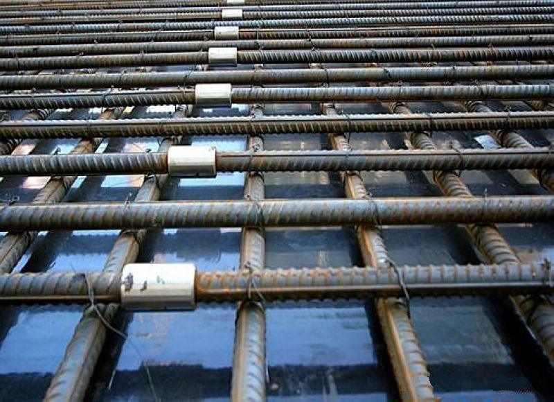 西藏为什么建楼房时，要在钢筋上加一排小圆环？原来作用这么大